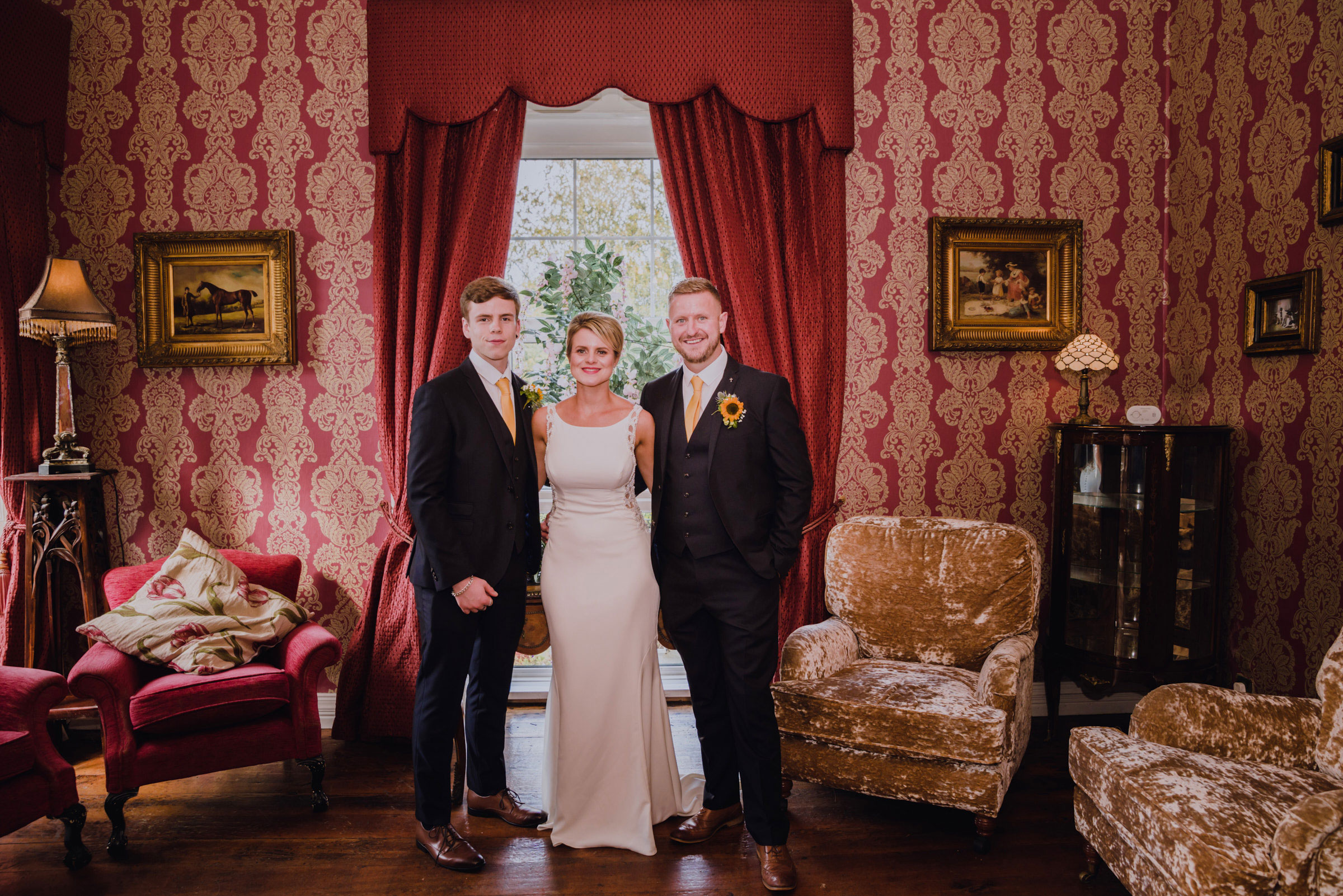 Weddings & Portraits